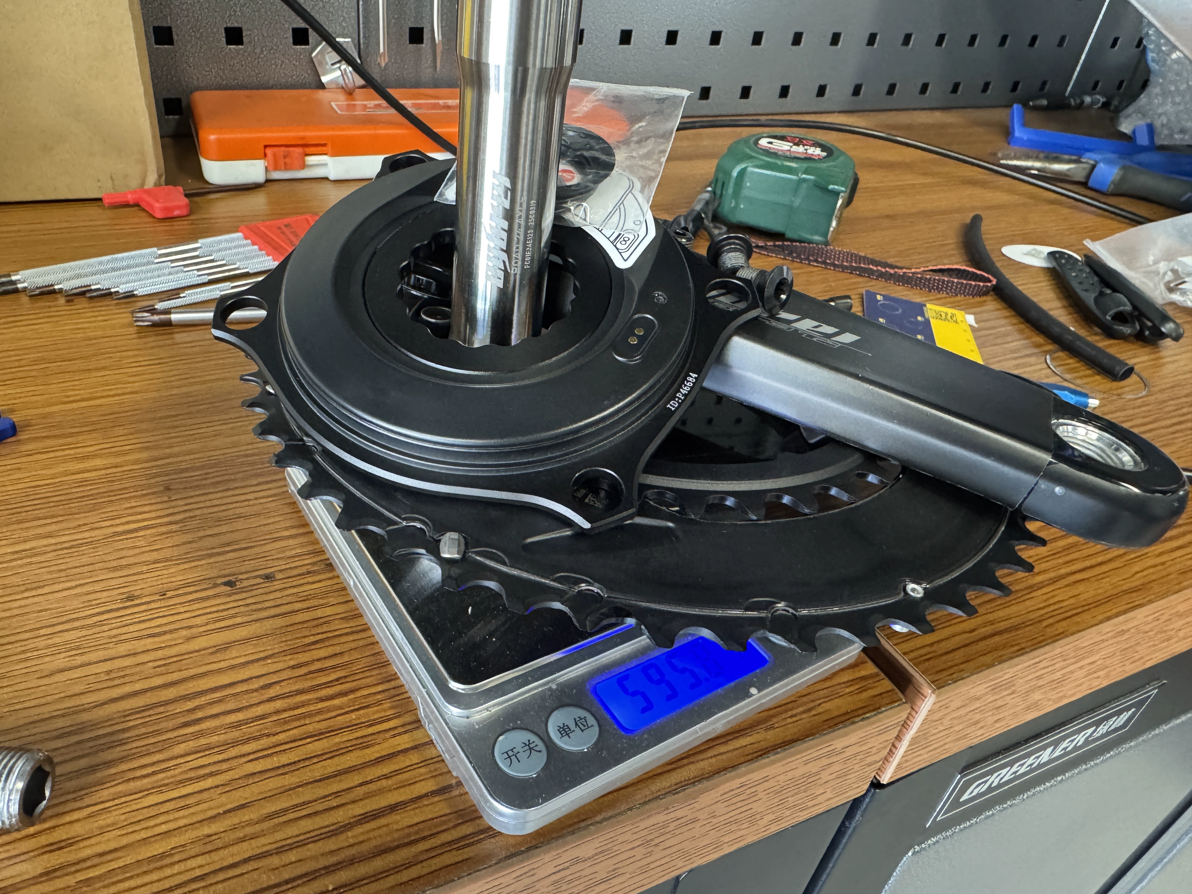 24 AXLE CARBON CRANKSET photo review