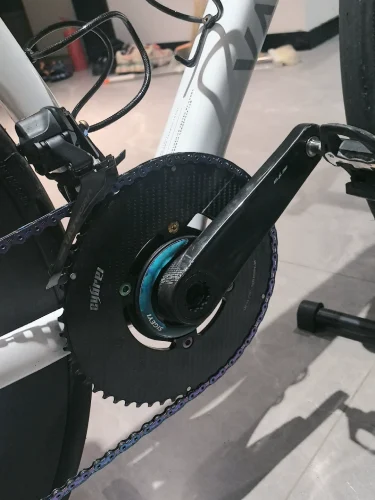 Click to view full screen 24 AXLE CARBON CRANKSET photo review